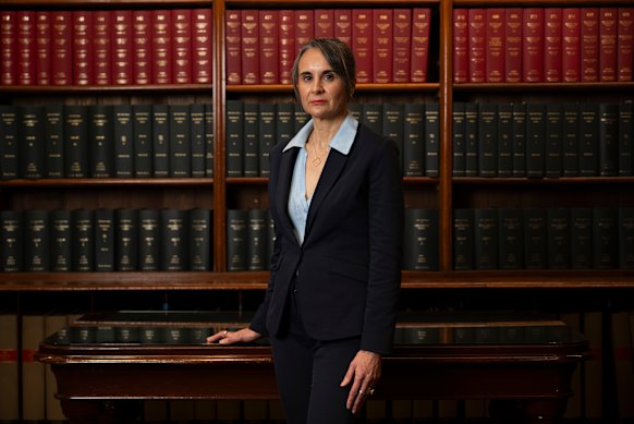 Labor’s Dr Sarah Kaine has called on UTS’ vice chancellor to resign. 