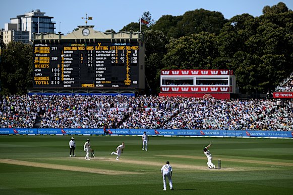 Head in full flight at the picturesque Adelaide Oval.