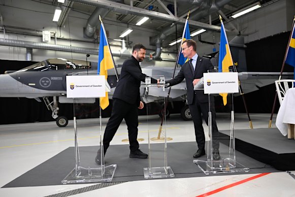 Sweden’s Prime Minister Ulf Kristersson, right, and Ukrainian President Volodymyr Zelensky in Sweden on Wednesday.