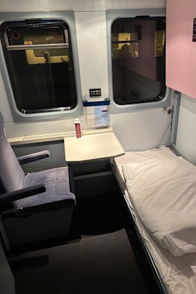 The single compartment on board the European Sleeper.