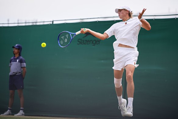 Hewitt’s forehand was a weapon again.