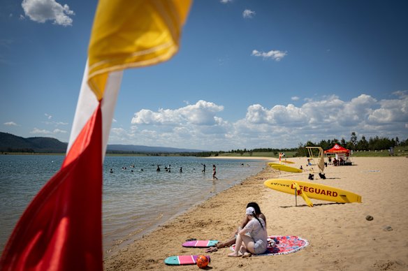 Penrith Beach will open a day earlier than initially planned as a heatwave looms.