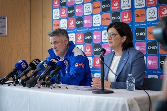 Todd Viney and Sonja Hood gave their brutally honest assessment of where it all went wrong for Alastair Clarkson.