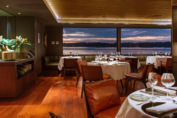 Aqua Nera’s elegant restaurant on the second deck of ship offers the best views amid ceiling louvres and slats evoking the mood of the jungle.
