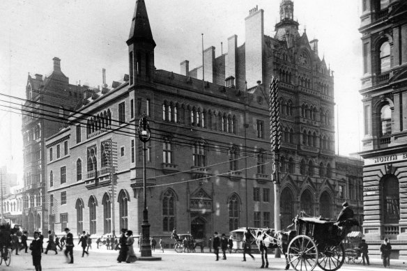The ANZ Gothic Bank (left) and the aged  banal  speech   successful  1900.