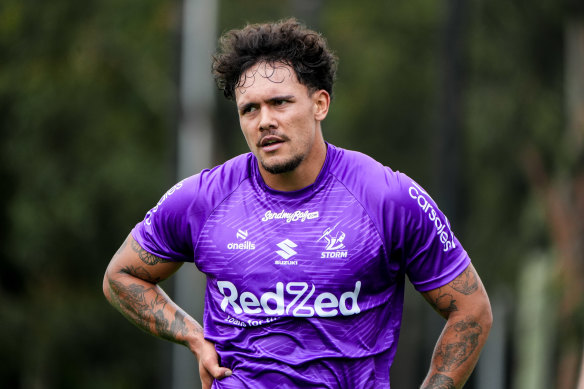 Melbourne Storm signing Moses Leo has made the leap from New Zealand’s rugby sevens team to the NRL.