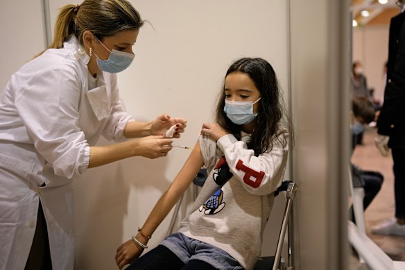 Kennedy bypassed CDC staff to say US health officials would no longer recommend COVID-19 vaccines for healthy children and healthy pregnant women.