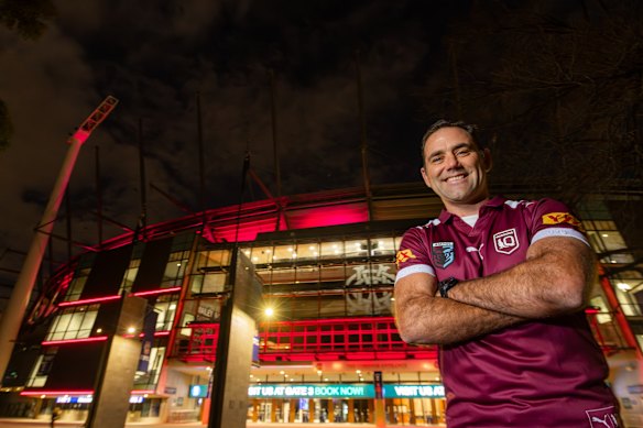 Queensland great Smith turned the MCG maroon ahead of the State of Origin decider.