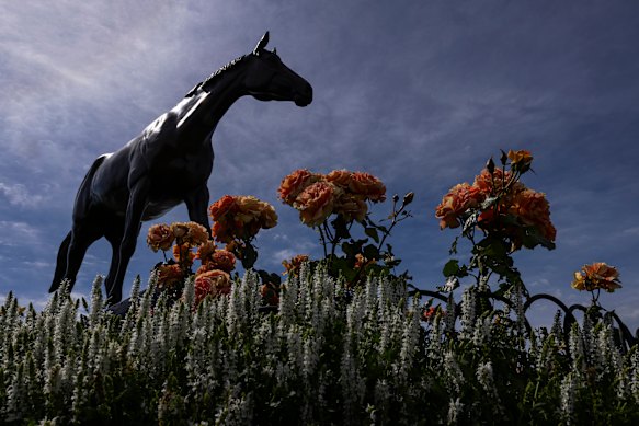 The Makybe Diva statue at Flemington Racecourse.