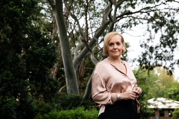 ABC 7.30  host Sarah Ferguson.