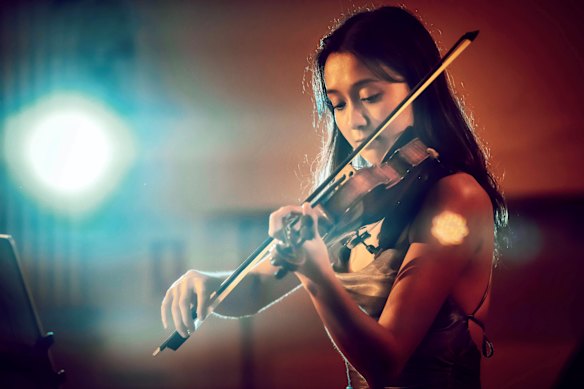Anna da Silva Chen plays with the Australian Chamber Orchestra as part of ACO Unleashed.