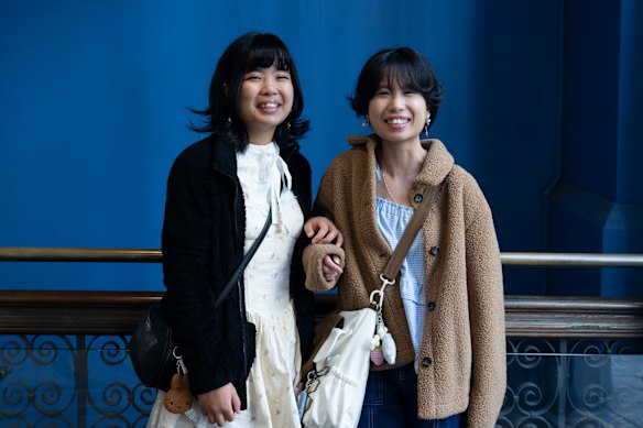 Laura and Clara Ebba, 18, both studied HSC standard English in 2024 and received marks in the 80s.