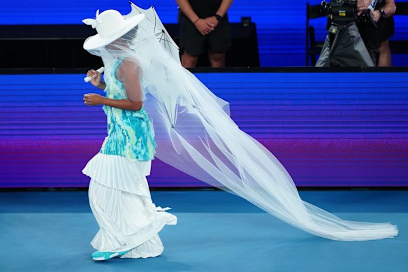Naomi Osaka steps out at the Australian Open wearing an outfit inspired by jellyfish with a touch of butterfly. It was designed by the player, couturier Robert Wun and Nike.