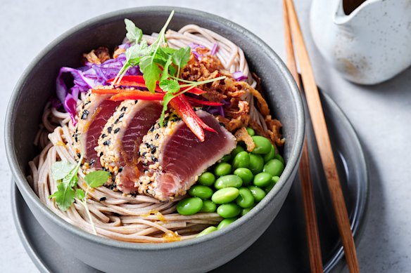 Fresh tuna soba noodle bento bowl.ba noodle bento bowl.