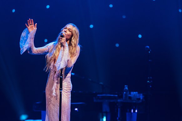 LeAnn Rimes at Margaret Court Arena.