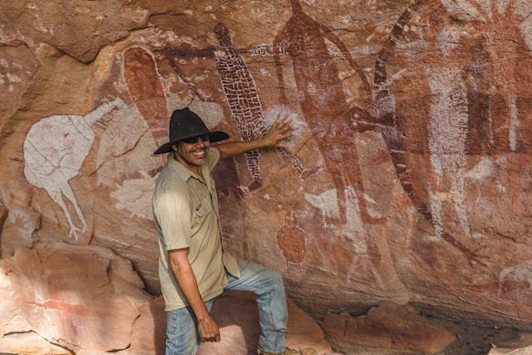 A guide on a Jarramali Rock Art Tour in Far North Queensland.