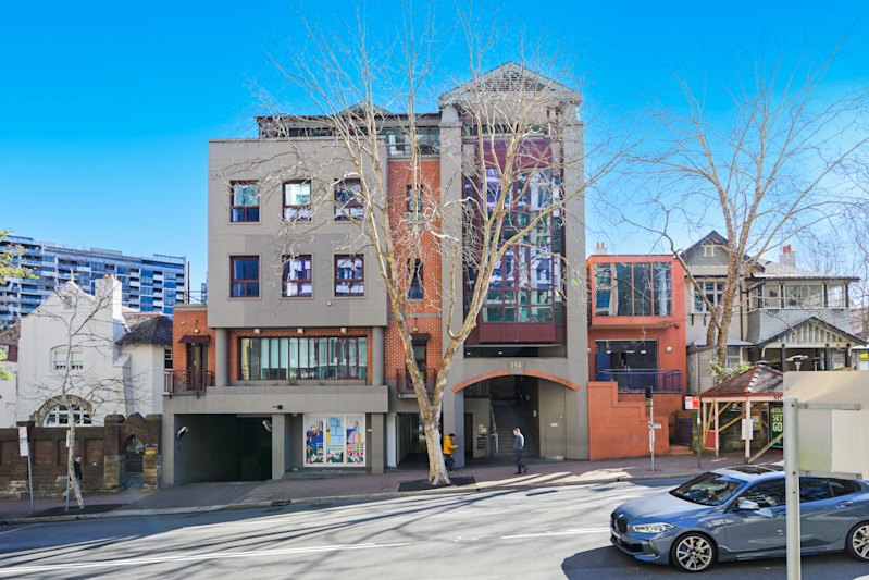 194-196a Miller Street, North Sydney, NSW.