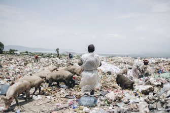 A landfill in Nakuru, Kenya.  A trade group is pushing U.S. trade negotiators to demand a reversal of the country's strict limits on plastics.