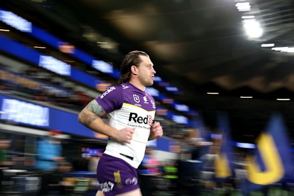 Cameron Munster heads onto the field.