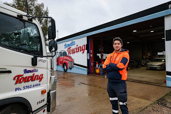 Harlen Black is regularly called out to stranded drivers whose cars are damaged by potholes. 