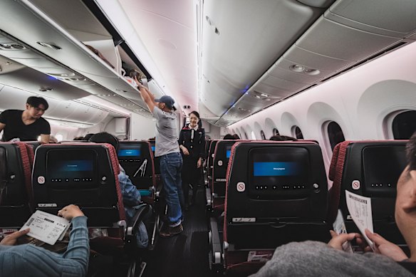 Japan Airlines is one of the few airlines to fly most of its Boeing 787s with eight economy seats per row, in a 2-4-2 configuration.