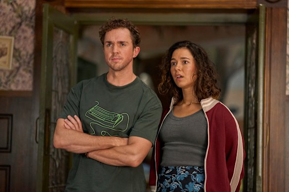 Rowan Witt as Sean and Tamala as Kate in Ghosts Australia.