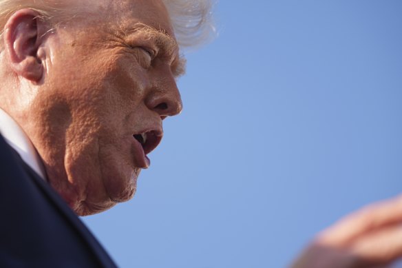 El presidente de Duald Trump de EE. UU. Drenó Europa cuando anunció 30 por palariet en su producto.