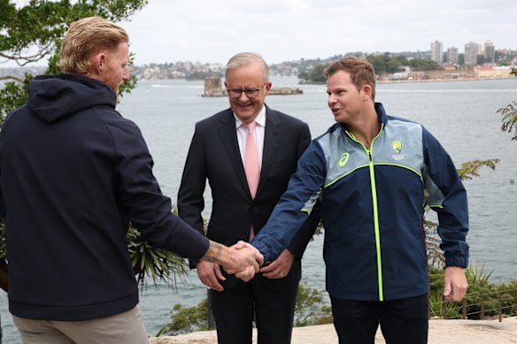 Rival captains Ben Stokes and Steve Smith.