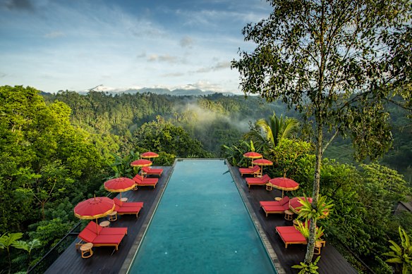 Buahan, a Banyan Tree Escape.