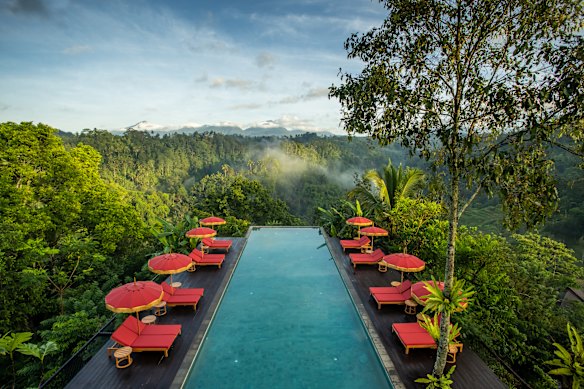 No walls, no doors – Buahan sits lightly on the environment.