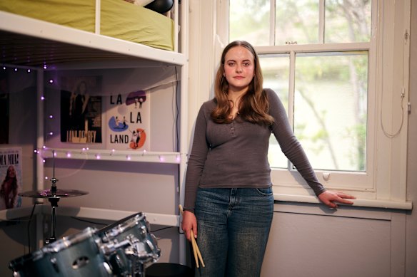 After a few days without social media, Genevieve Rutledge spent a work lunch break voluntarily cleaning for the lack of anything else to do. She also went for walks