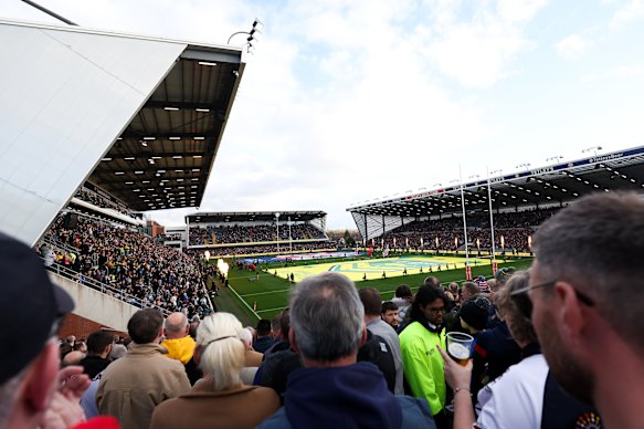 The crowd at Headingley Stadium.