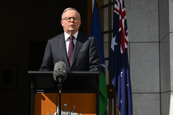 Prime Minister Anthony Albanese calls a royal commission into antisemitism.