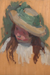 One of the works auctioned this Sunday by Emanuel Phillips Fox (1865-1915) is “Study of the Head and Shoulders of a Girl in a Yellow Hat c.  1910-12 ', oil on panel, 34 x 26 cm.