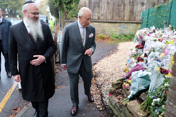 Rabbi Daniel Walker and King Charles during a visit to Heaton Park Hebrew Congregation Synagogue in Manchester in October.