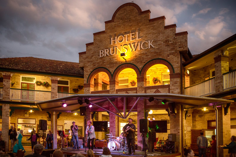 The Hotel Brunswick is a popular waterfront hotel at Brunswick Heads.