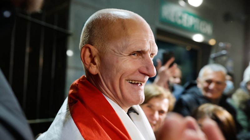 Nobel winner Ales Bialiatski and opposition leader Maria Kalesnikava freed in US-brokered deal