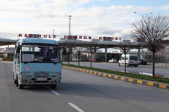 The Turkey/Bulgaria border at Kapikule.