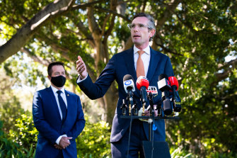 Le premier ministre de NSW Dominic Perrottet et le vice-premier ministre Paul Toole, à gauche, le mois dernier.