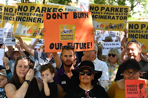 Wiradjuri people and their supporters gather in Cooke Park, Parkes, to protest  against the planned incinerator.