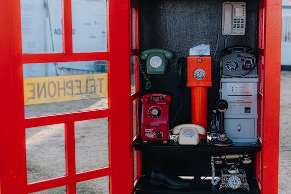 Phone Zone, by Graeme Pattison.
