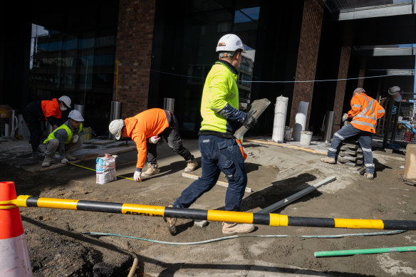 Anthony Albanese has promised $10,000 more for apprentices to encourage more people to take up trades.