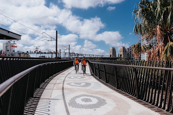 The ramp features 130,000 granite pavers that were laid to form an intertwining eels artwork.