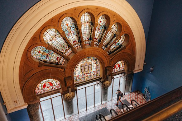 There were no traces of any blueprints for the centre most panel in this QVB arch, so artists had to come up with a new design.