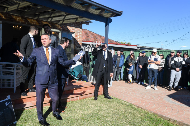 The auction for 57 Main Street Earlwood got off to a slow start, but ended with a bang.