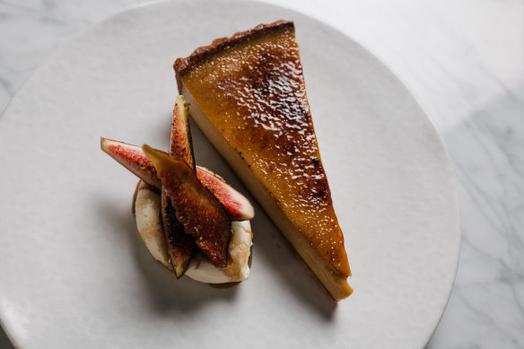 Brown sugar tart served with figs.