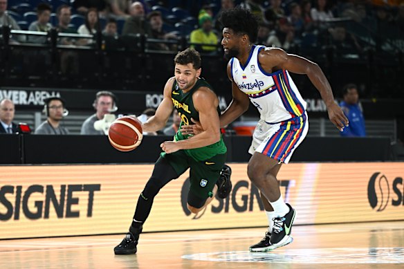 Raul Neto in action for Brazil.