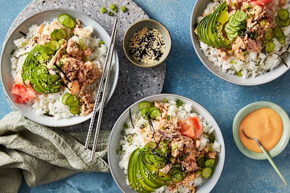 RecipeTin Eats’ spicy tuna sushi roll bowls.