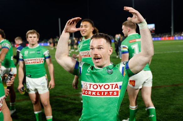 Raiders hooker Tom Starling.