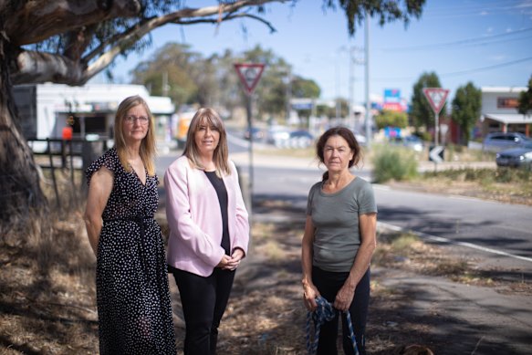 Hurstbridge resident Mel Ellis (left) is leading the campaign against the intersection design of Yan Yean Road, with Belinda Thomas and Sue Green.